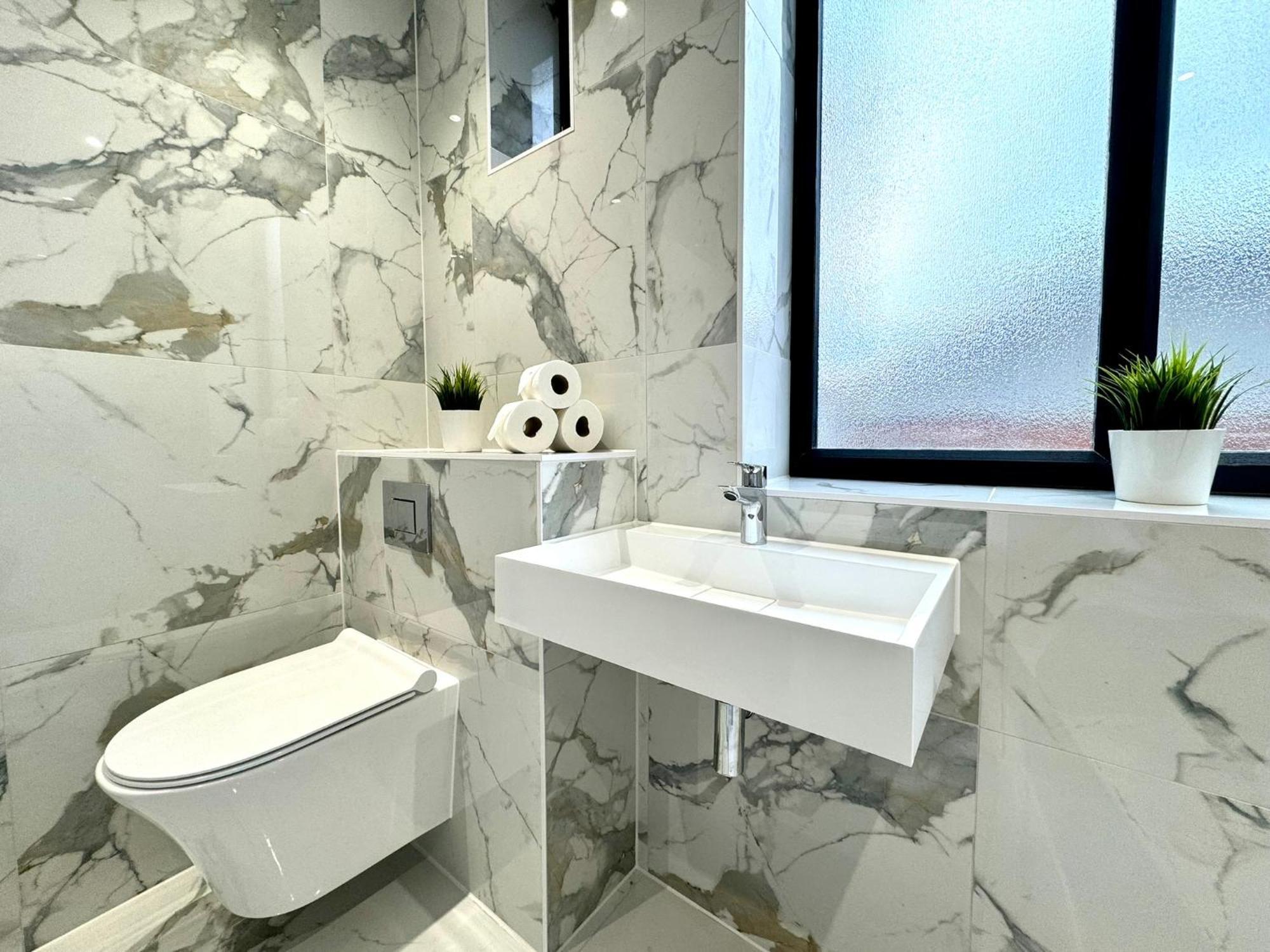 Amazing Large 3 Bedroom Apartment - Sleeps 8! Bournemouth Ngoại thất bức ảnh